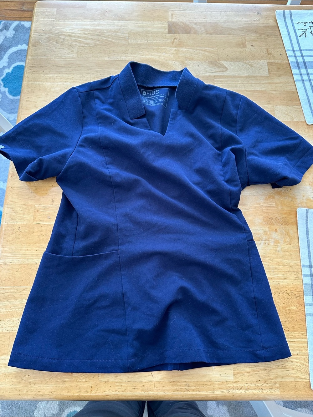 Figs women’s scrub top small